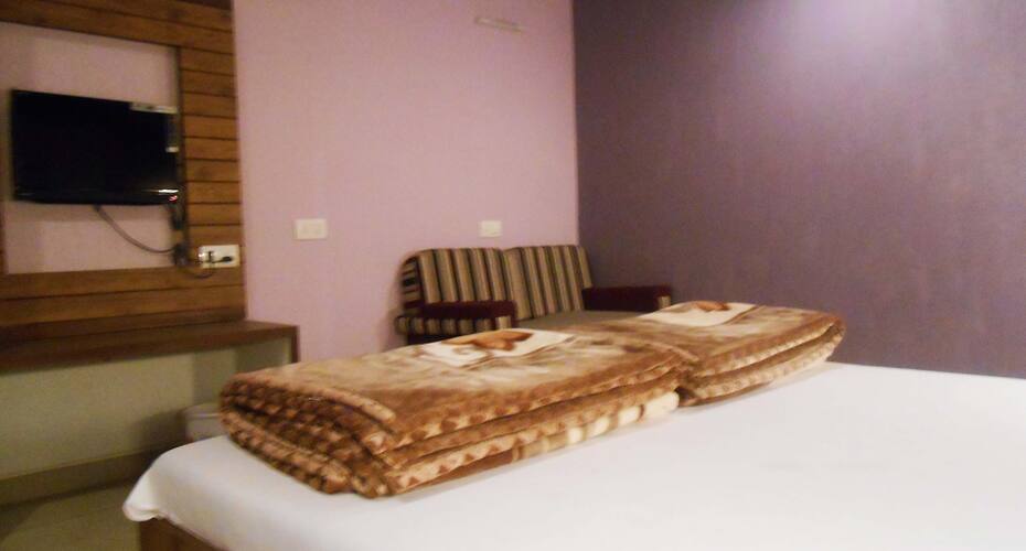 Hotel Paras, Dungarpur 5